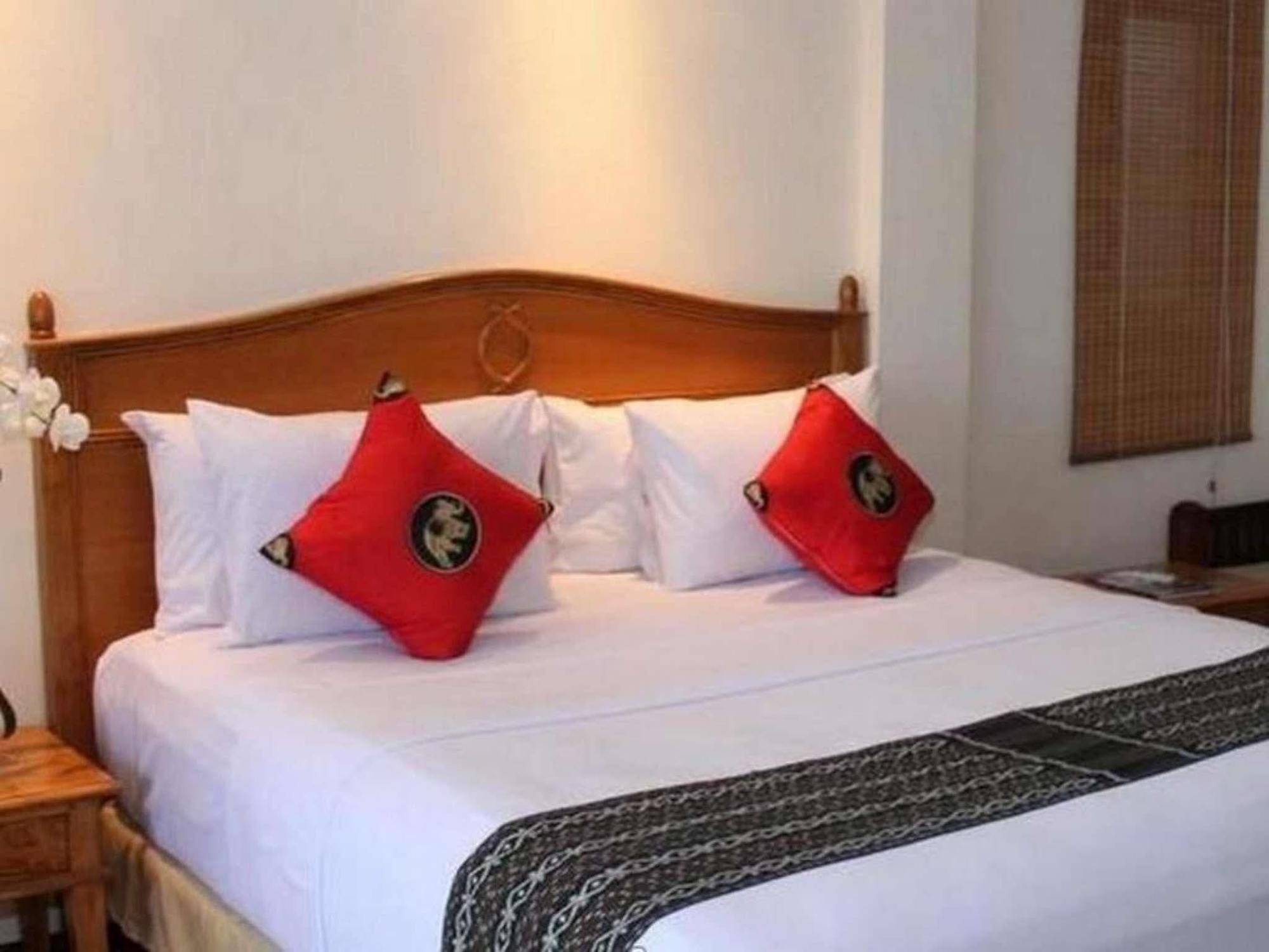 Lombok Beach Villa Mangsit Exterior foto