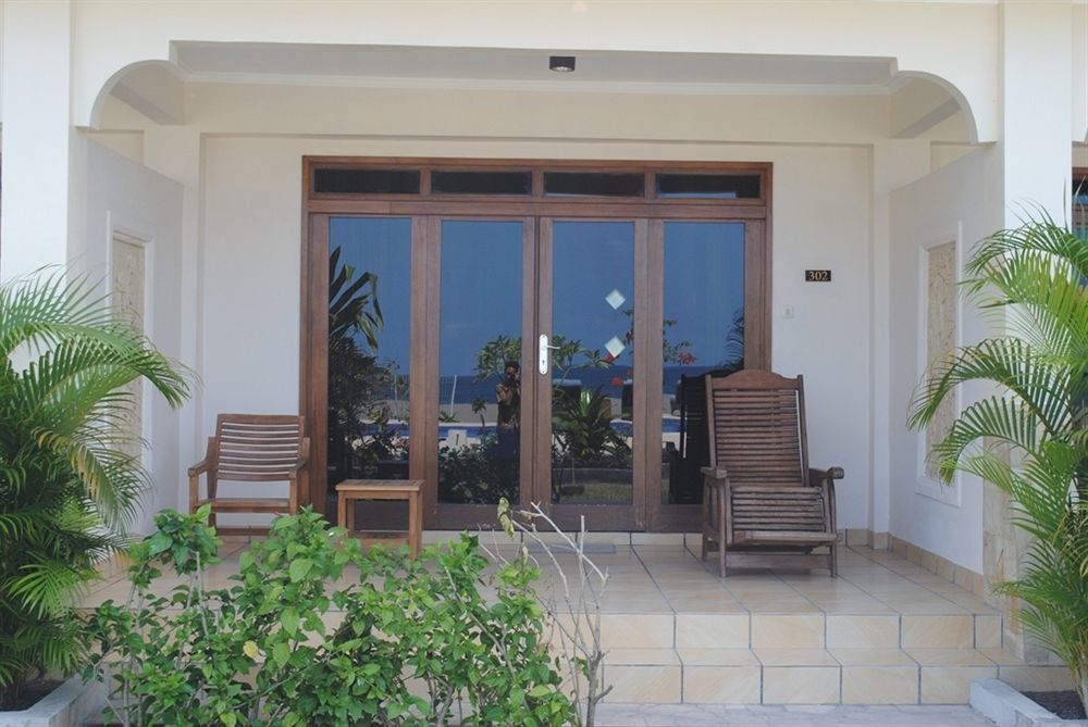 Lombok Beach Villa Mangsit Exterior foto