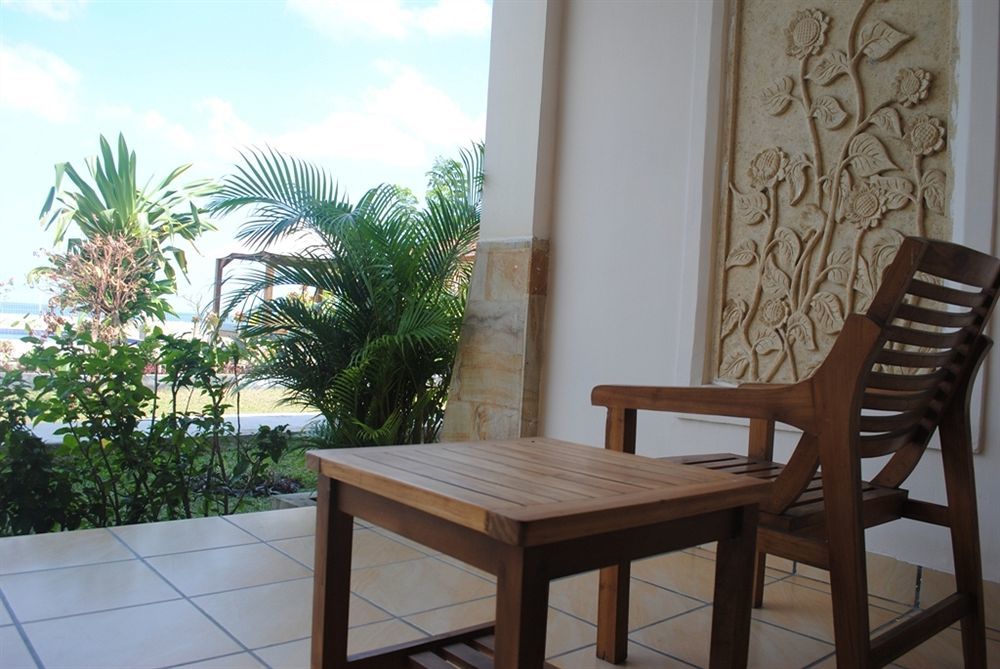 Lombok Beach Villa Mangsit Exterior foto