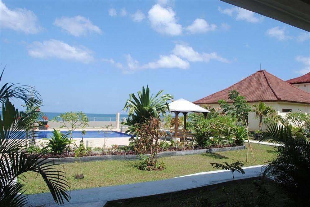 Lombok Beach Villa Mangsit Exterior foto